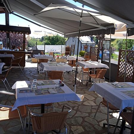 Logis Hotel Restaurant Auberge Du Bougnat Saint-Victor-la-Riviere Dış mekan fotoğraf
